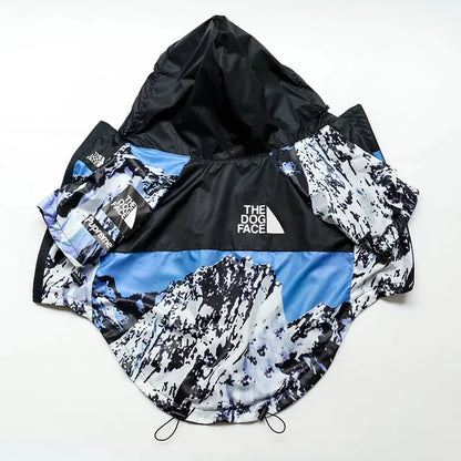 Mountain view hooded raincoat/windbreaker